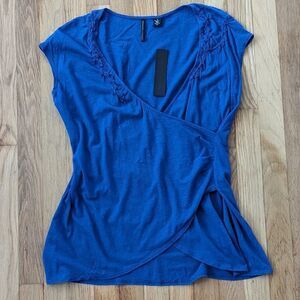 Isda & co V-neck Short sleeve Blue Shirt NWT